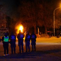 Ceramistas protestan en Ruta 7 y denuncian operativo policial para impedir cortes frente a las fábricas