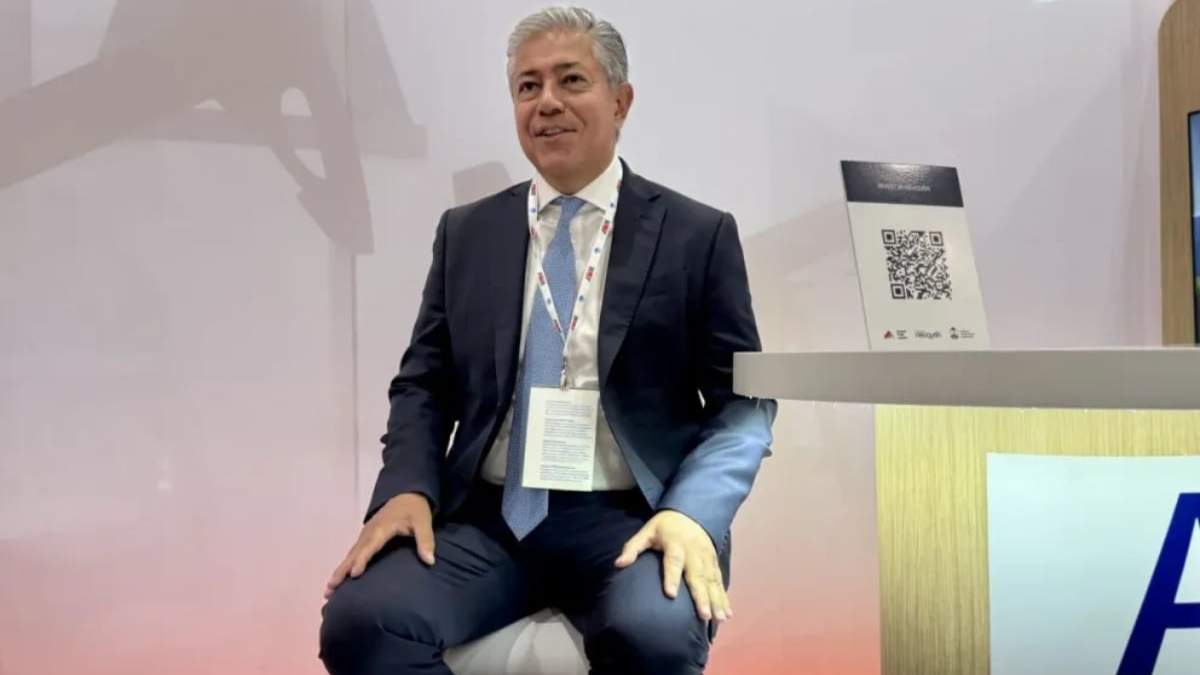 Rolando Figueroa inicia su gira por Estados Unidos. Fuente: (Neuquén Informa)