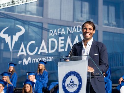 Rivales en la cancha, caballeros en la vida: Rafa Nadal y Roger Federer se unen por una gran causa