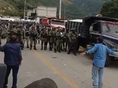 Bloqueos, quema de vehículos y balaceras por ingreso del Ejército a Motozintla, Chiapas