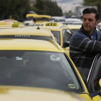 Taxistas en Atenas inician huelga de 48 horas
