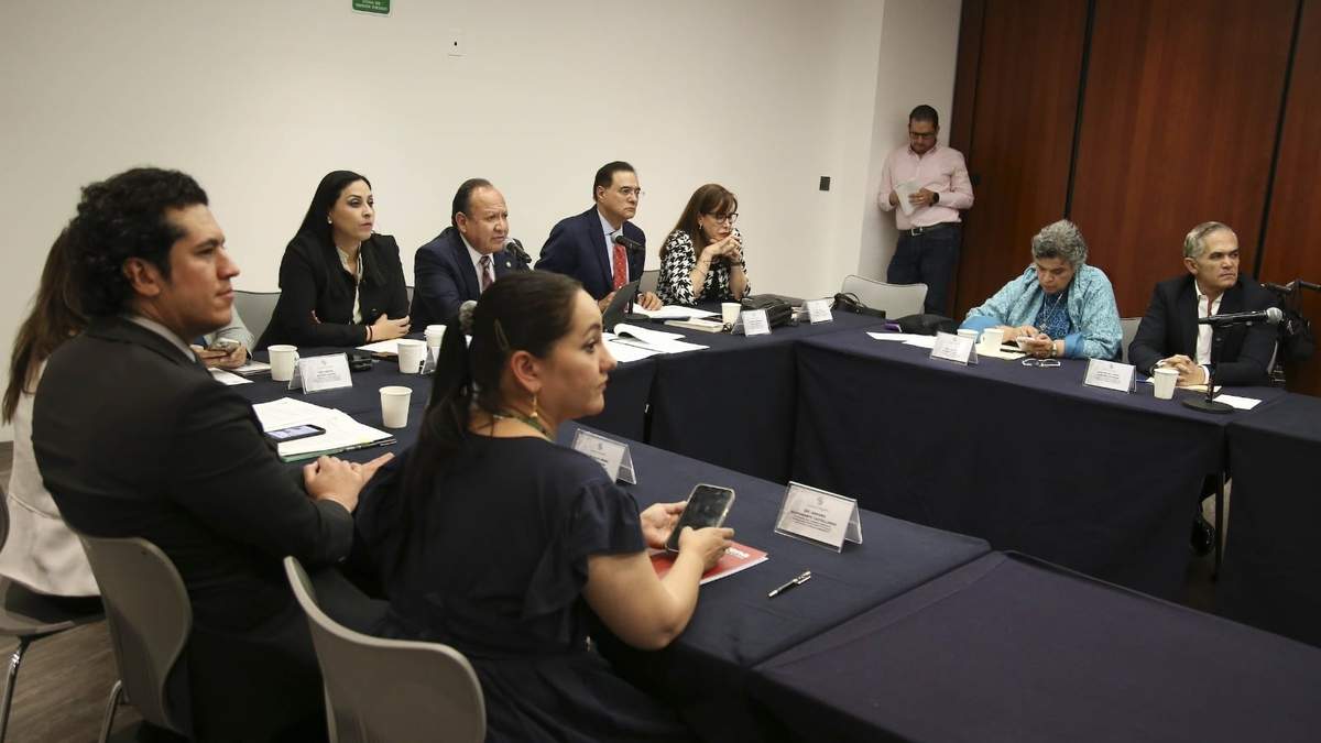 La primera comisión de la Comisión Permanente