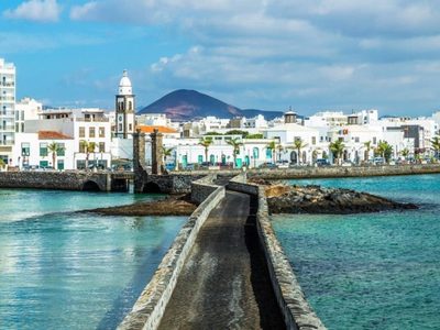 En Canarias, la isla de Lanzarote busca al viajero premium