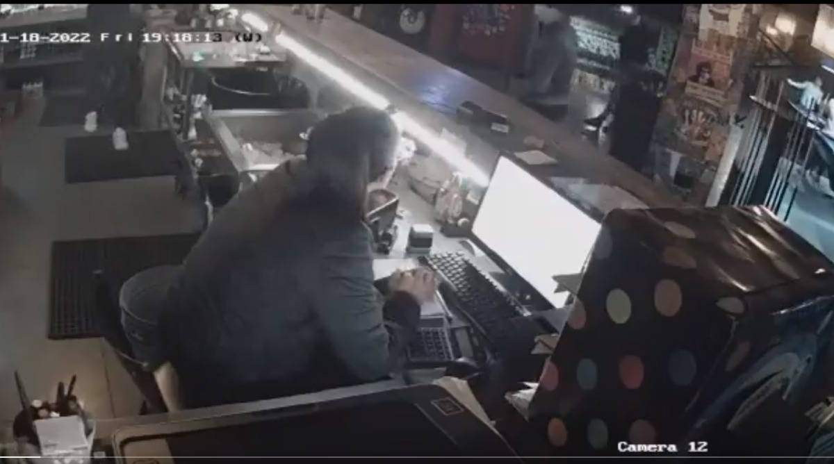 Una cajera del bar Monkey`s de Celaya murió tras el ataque