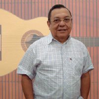 Dan reconocimiento al poeta y escritor Luis Pérez Sabido, en el Mayab