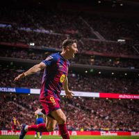 Barcelona derrota 2-1 al Atlético de Madrid y aumenta su liderato en La Liga (Videos)
