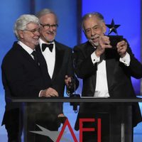Francis Ford Coppola fue elogiado por Spielberg y De Niro al recibir el Premio AFI a la trayectoria