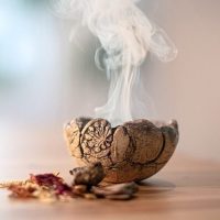 El ritual totalmente gratis para "abrir caminos" y que la abundancia llegue a tu vida