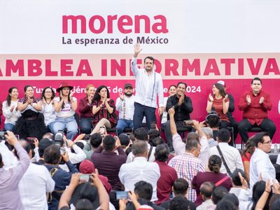 Luisa María Alcalde y “Andy” López celebran asamblea informativa de Morena en Chiapas