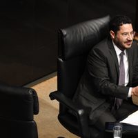 Batres propone eliminar fuero a legisladores federales y estatales