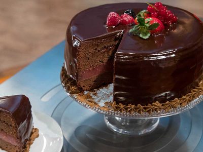 Una versión práctica de la tarta Sacher, delicia de la pastelería europea