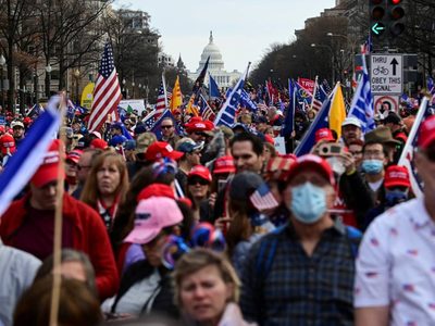 Estados Unidos enardecido: al menos cinco heridos en protestas a favor de Trump