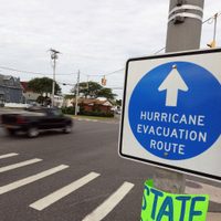 Nueva York en alerta máxima ante la llegada del huracán Henri: tocará tierra el domingo