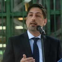 Sin vacaciones de invierno y clases hasta las fiestas: Trotta analiza cómo cumplir el ciclo lectivo