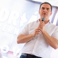 Adrián de la Garza denuncia ataque directo del presidente por investigación de la FGR