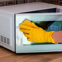 Con solo 1 potente ingrediente, el trucazo de la abuela para blanquear tus electrodomésticos de plástico blanco