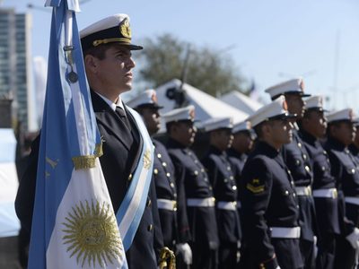 El Gobierno hizo oficial el aumento de sueldos para las Fuerzas Armadas