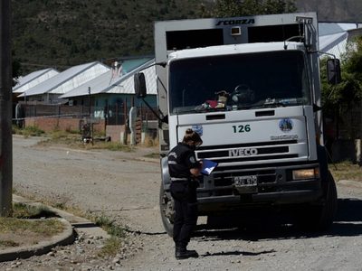 Bariloche: un joven falleció en un accidente con un camión recolector