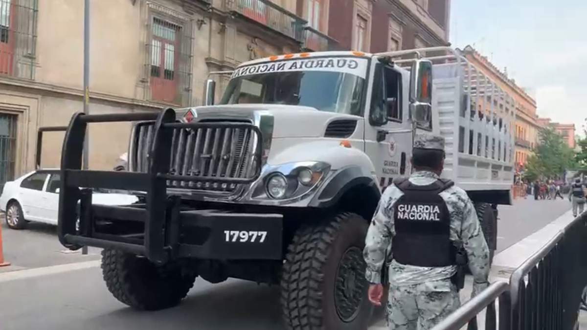 Miembros de la GN en inmediaciones de la SCJN y de Palacio Nacional