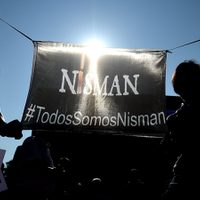 Con una ceremonia íntima, Nisman fue rememorado en el cementerio de La Tablada