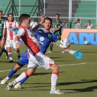 San Martín de San Juan se complicó al igualar con Instituto