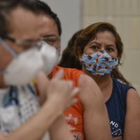 Continúa la tercera ola de covid-19 con 9 mil 319 contagios en un día