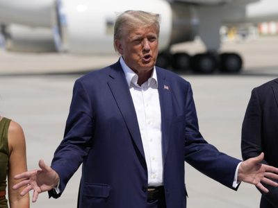 Abogados de Trump piden desestimar por inconstitucional el juicio por asalto al Capitolio