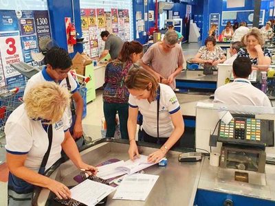 Consumidores, ¡atenti!. La original "cruzada" que puso en marcha Río Negro