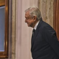 The Economist tilda a AMLO de "falso mesías" y llama a EU poner atención en "su patio trasero"