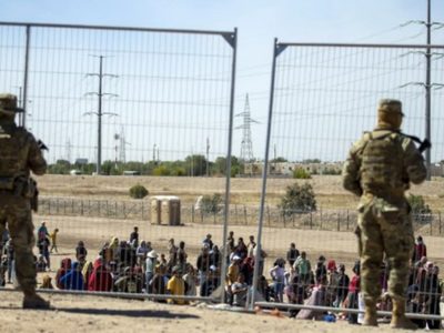 Madre de niña que murió bajo detención dice que se ignoraron ruegos de hospitalizarla