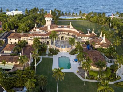 Trump es acusado de pedirle a empleado borrar grabación en caso de documentos confidenciales