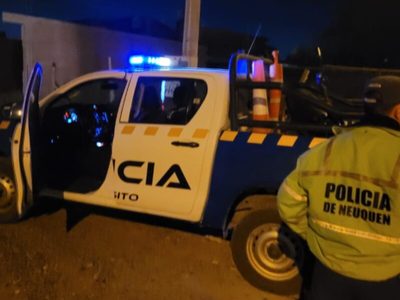 Un hombre chocó una moto, lesionó a un joven que iba a bordo y huyó del lugar