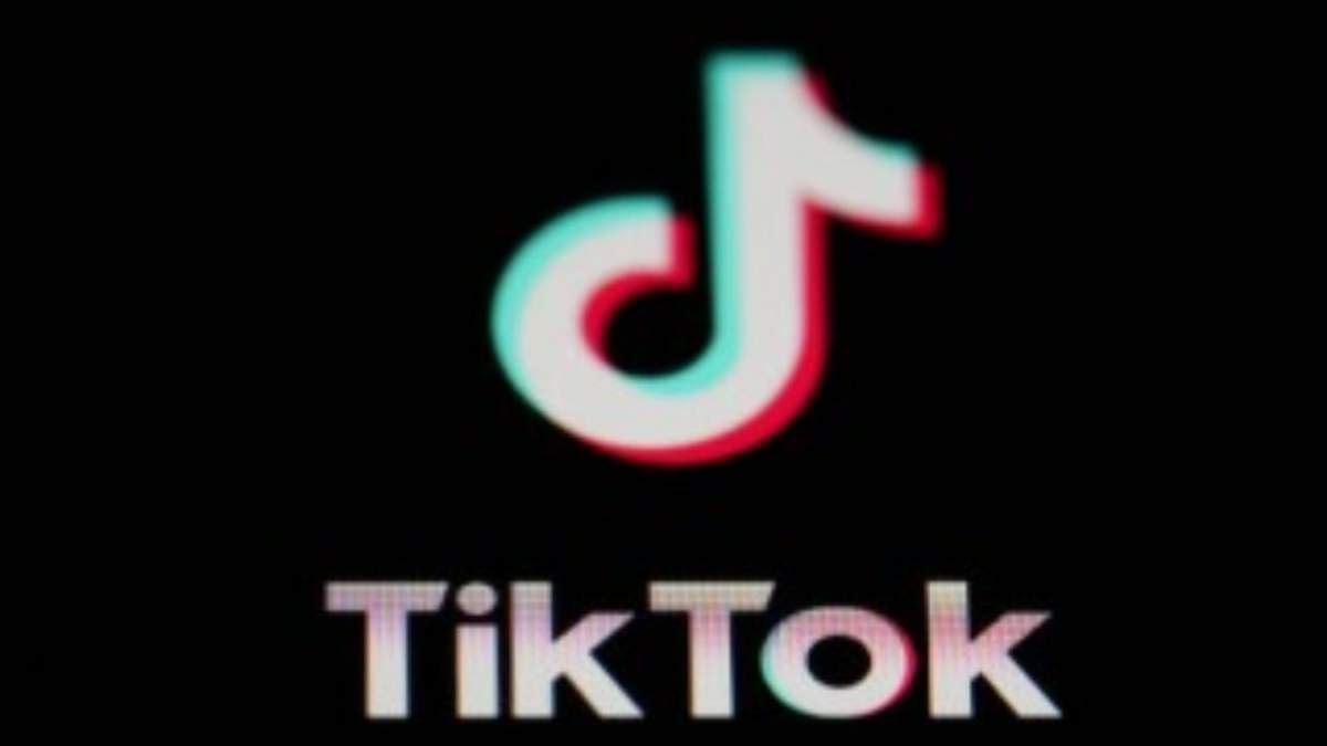 El ícono de la plataforma para compartir videos TikTok en un teléfono, el 28 de febrero de 2023, en Marple Township, Pensilvania