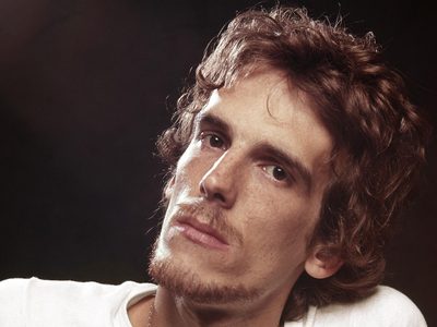 "Fue mi inolvidable amor": así recordaba Luis Alberto Spinetta a su muchacha ojos de papel