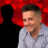 En su mejor momento laboral, Ángel de Brito afianza su historia de amor