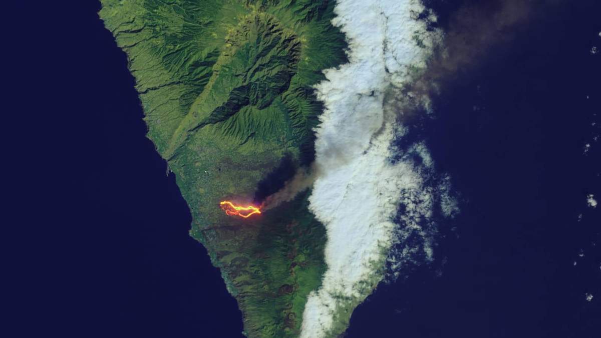 El río de lava de La Palma se ve desde el espacio
