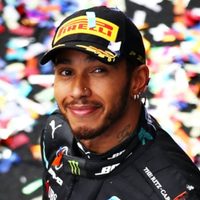 Hamilton consigue una nueva victoria en el GP de Arabia Saudita; Checo Pérez quedó fuera