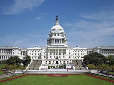Alerta en el Capitolio de Estados Unidos por presunta amenaza de bomba cerca de la Biblioteca