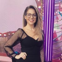 Desde la pileta: Juariu se animó a una jugada sesión de fotos