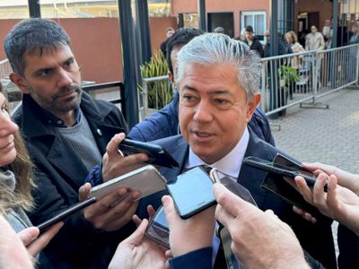Rolando Figueroa se pronunció a favor de la Boleta Única de Papel