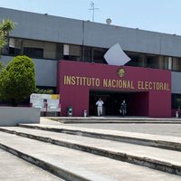 El INE acumula más de una docena de denuncias por violaciones a la veda electoral