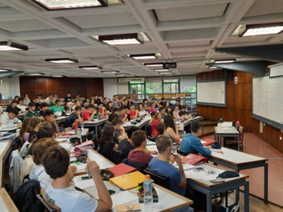 Docentes de la UNCuyo tendrán una suba salarial del 45,6%