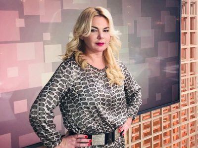 Rotundo cambio: Esmeralda Mitre le hizo un impresionante retoque a su vestido de novia
