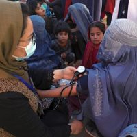 Estas son las 29 prohibiciones que los talibanes impusieron a las mujeres de Afganistán