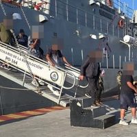 Rescatan a 17 personas en embarcación a la deriva en Playas de Rosarito