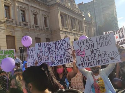 Ni una menos: masiva marcha en Jujuy pidiendo la renuncia de funcionarios