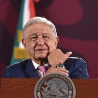 AMLO rifará un reloj que “no es tan bueno” y no cuesta 117 mil pesos; esto es lo que dijo