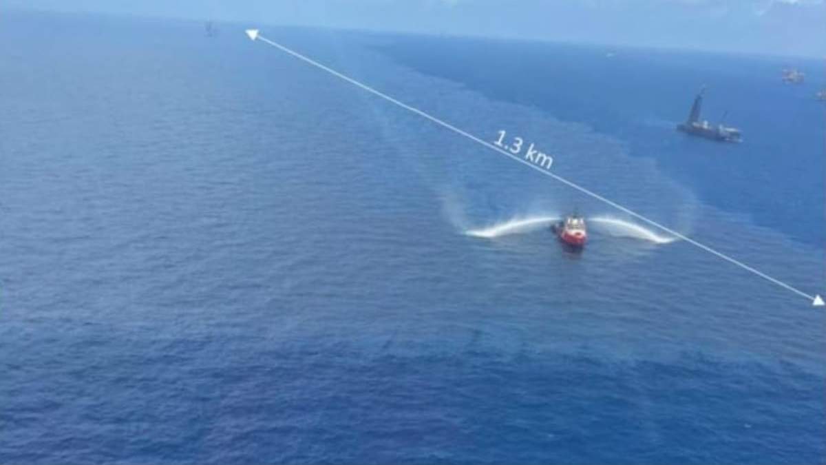 Pemex afirmó que se derramaron 365 barriles de crudo y que la iridiscencia se dispersó