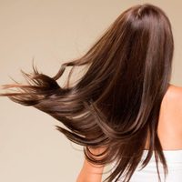 Agregá una cucharada de este súper alimento al shampoo y mirá lo que sucede con tu cabello en solo unos meses