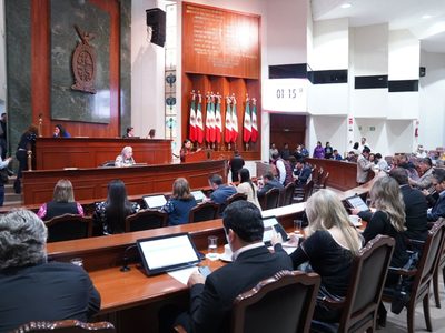 Desbandada en Congreso de Sinaloa: la mitad de diputados pide licencia para buscar reelección